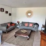 Maison Face Au *