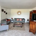Maison Face Au לאקאנו